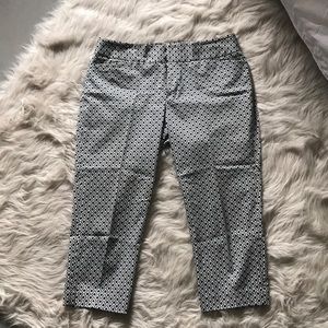 Coldwater Creek Black/White Abstract Capri’s - 10